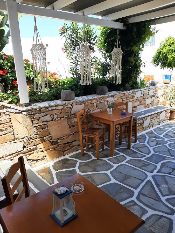 George'S Place Chora  Exterior photo