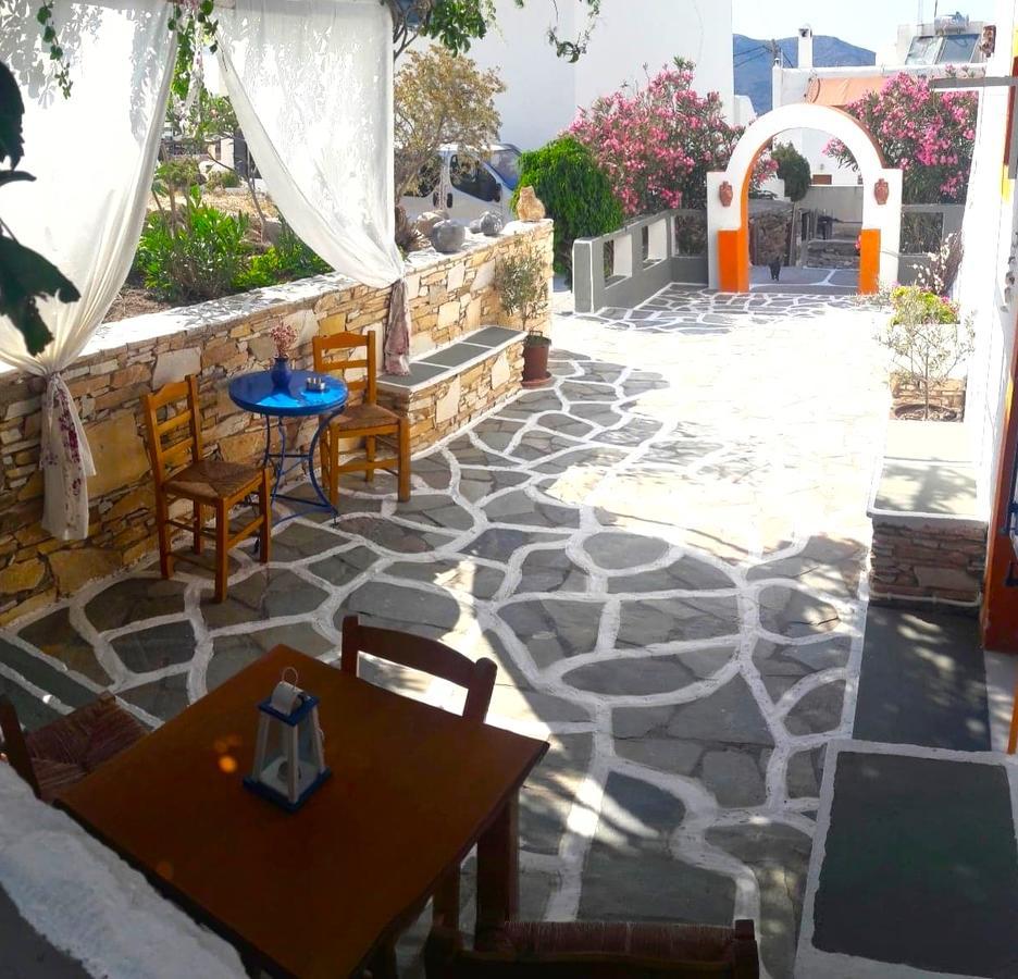 George'S Place Chora  Exterior photo